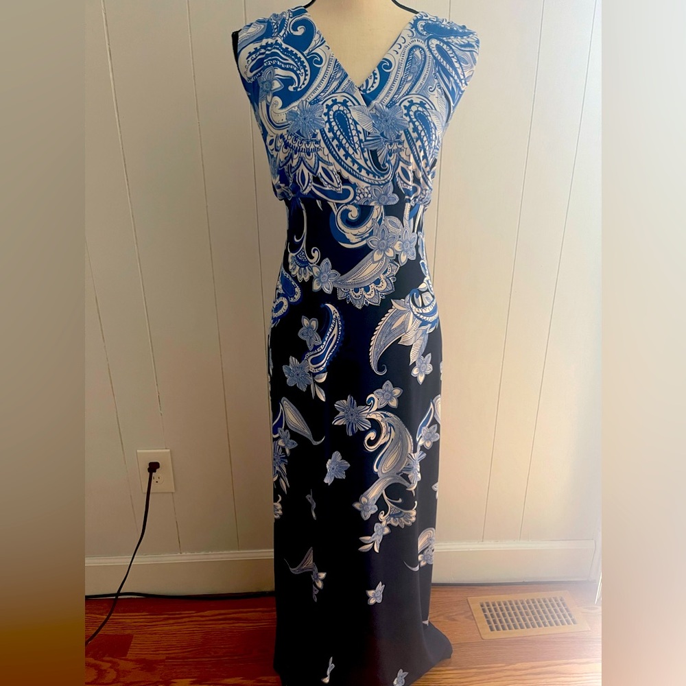 Lightweight Summer Navy and White Floral Maxi Dress